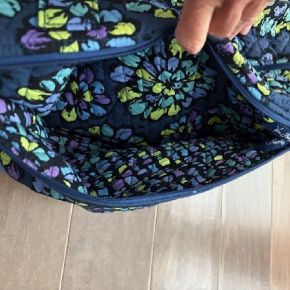 NWOT Vera Bradley Weekender Travel Bag Shoulder Strap Retired Indigo Pop - Picture 8 of 12